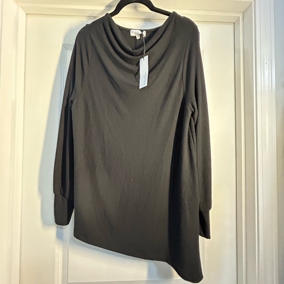 Michael Stars Black Asymmetrical Long Sleeve Top - Picture 3 of 5